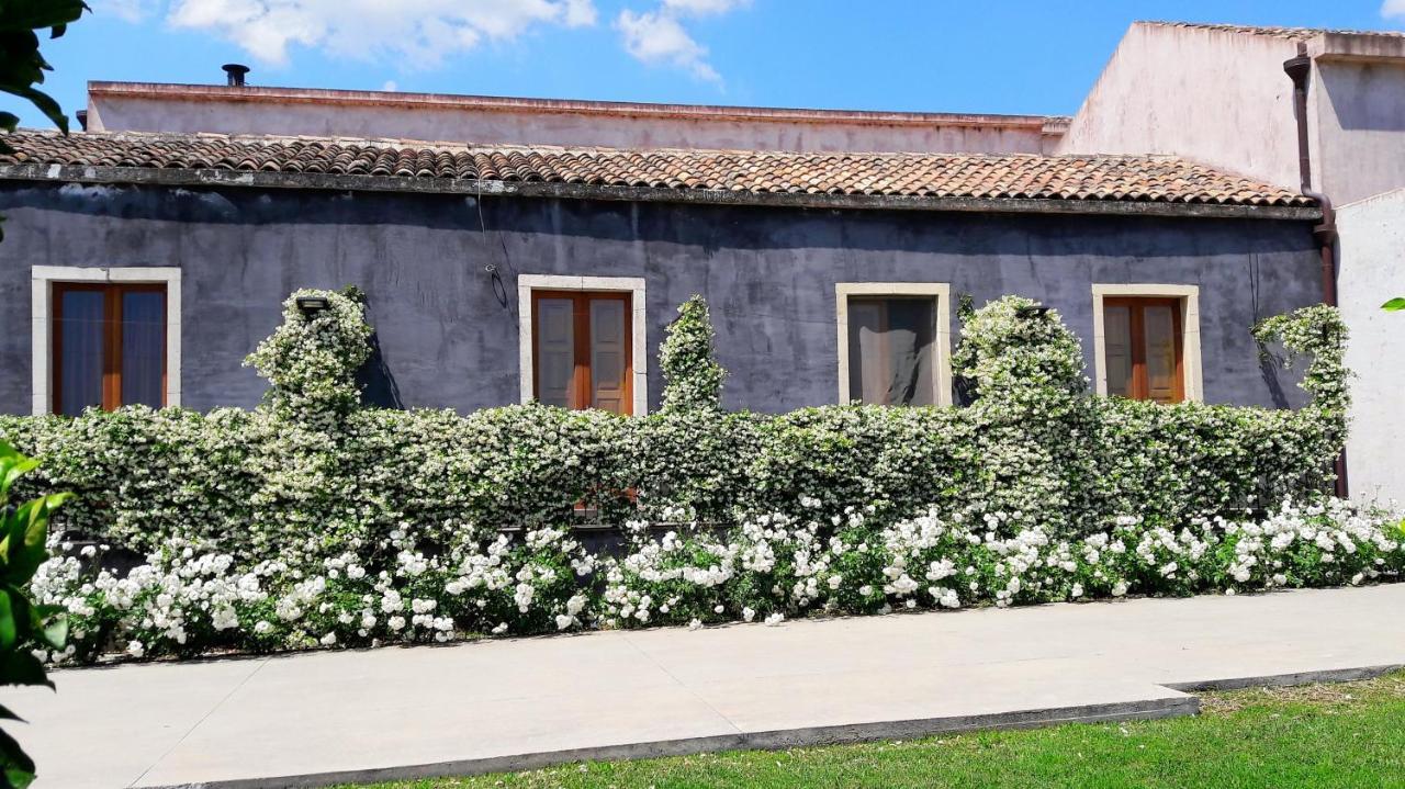 Ramo D'Aria Etna Boutique Hotel Giarre Exterior photo